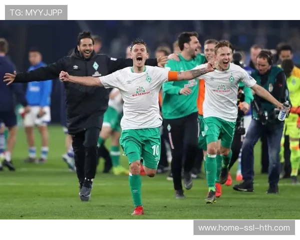 云达不莱梅11轮不胜，弗赖堡少一人防守保住胜局