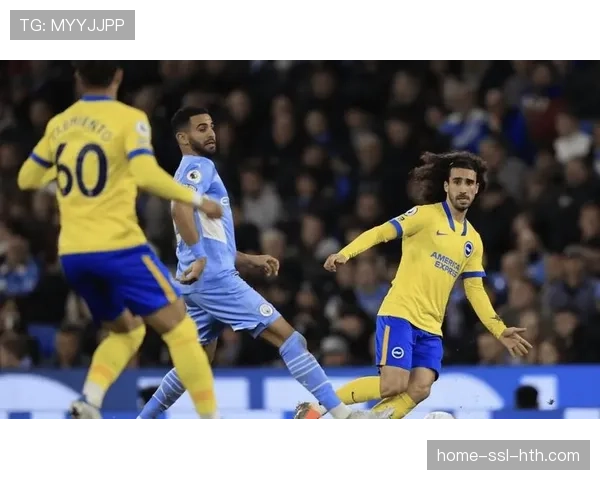 “无锋阵”的现代演绎：曼城、莱比锡、布莱顿三支球队的伪九号跑动热图对比